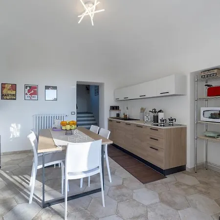 Mora- Mora Casa Nel Tra Sirio E Сasa de vacaciones *